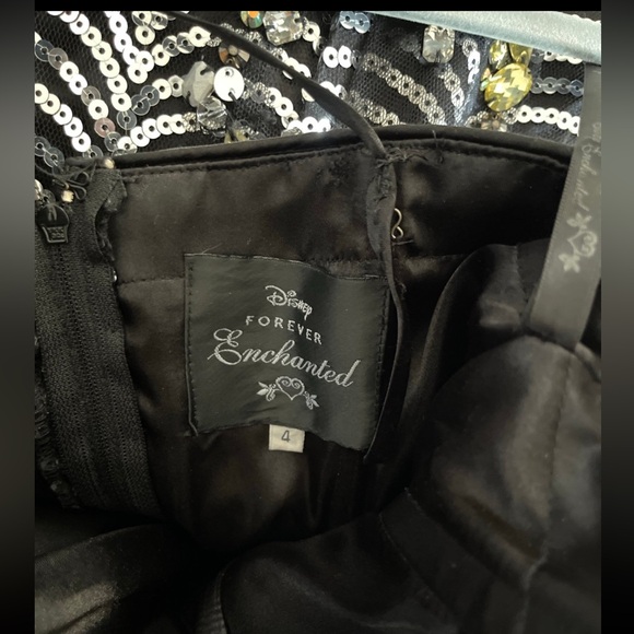 Dress disney forever enchanted prom size 4 - Picture 9 of 9